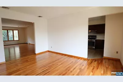 206 New York Avenue 2 #2, Fort Lee, NJ 07024 - Photo 9