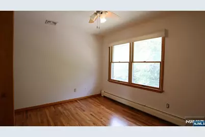 206 New York Avenue 2 #2, Fort Lee, NJ 07024 - Photo 17