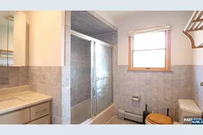 206 New York Avenue 2 #2, Fort Lee, NJ 07024 - Photo 23