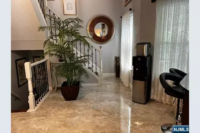 1029 Castle Road, Mahwah, NJ 07430 - Photo 17