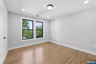9 Cole St, Bergenfield, NJ 07621 - Photo 37