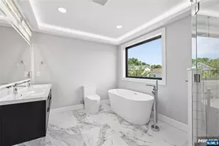 9 Cole St, Bergenfield, NJ 07621 - Photo 35