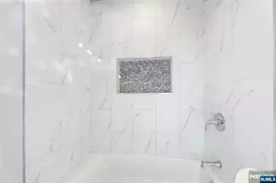 9 Cole St, Bergenfield, NJ 07621 - Photo 31