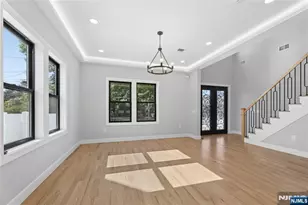 9 Cole St, Bergenfield, NJ 07621 - Photo 5