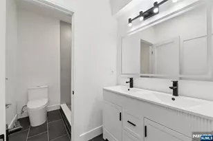 9 Cole St, Bergenfield, NJ 07621 - Photo 19