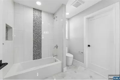 9 Cole Street, Bergenfield, NJ 07621 - Photo 39