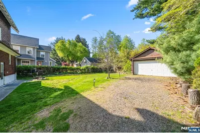 332 Allaire Avenue, Leonia, NJ 07605 - Photo 31
