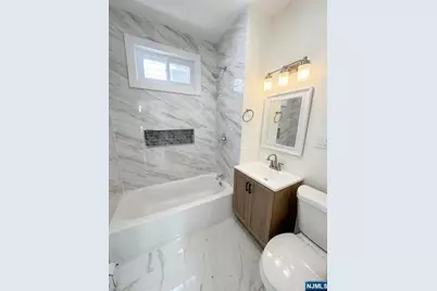 186 Isabella Avenue 1st Floor Ap #1st floor Ap, Irvington, NJ 07111 - Photo 11