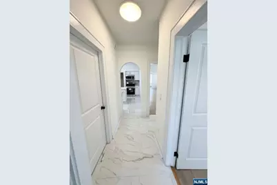186 Isabella Avenue 1st Floor Ap #1st floor Ap, Irvington, NJ 07111 - Photo 3