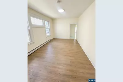 186 Isabella Avenue 1st Floor Ap #1st floor Ap, Irvington, NJ 07111 - Photo 7