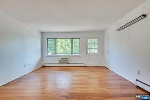 55 Gills Ln 28, Woodbridge Township, NJ 08830 - Photo 7