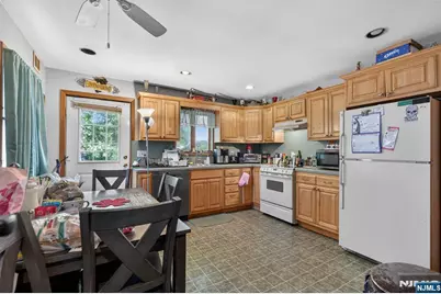 133 Mary Avenue, Woodbridge Township, NJ 08863 - Photo 3