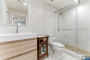 29 Roslyn Ave, Englewood Cliffs, NJ 07632 - Photo 29