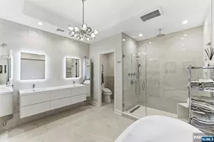 29 Roslyn Ave, Englewood Cliffs, NJ 07632 - Photo 25