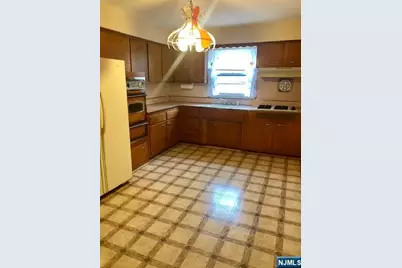 9114 Smith Avenue, North Bergen, NJ 07047 - Photo 17