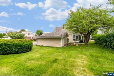 849 Wyoming Avenue, Maywood, NJ 07607 - Photo 25