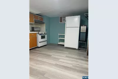 10-16 Burbank Street, Fair Lawn, NJ 07410 - Photo 17