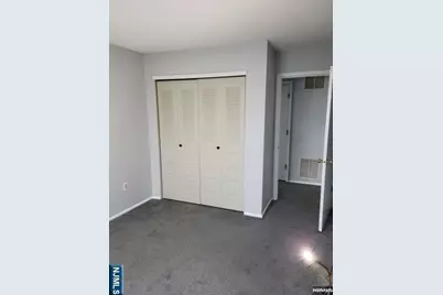 27 Townsend Court 27 #27, Franklin Township, NJ 08873 - Photo 5