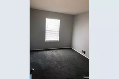 27 Townsend Court 27 #27, Franklin Township, NJ 08873 - Photo 11