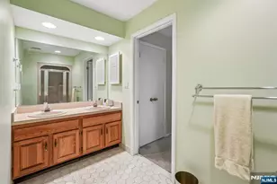 220 Mountain View Dr 220, Mahwah, NJ 07430 - Photo 13