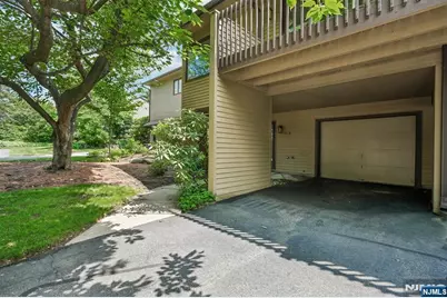 220 Mountain View Drive 220 #220, Mahwah, NJ 07430 - Photo 3