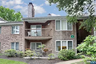 1 Tulip Crescent 1A, Little Falls Township, NJ 07424 - Photo 3