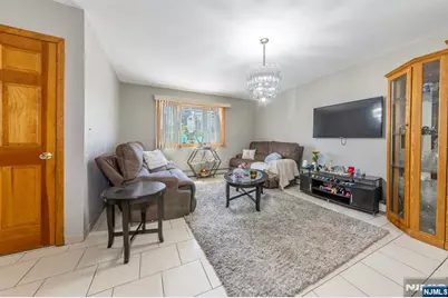 137 Uhland, East Rutherford, NJ 07073 - Photo 5