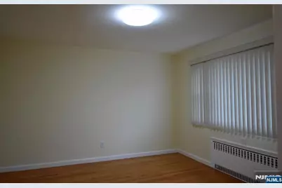 356 Slocum Way, Fort Lee, NJ 07024 - Photo 9