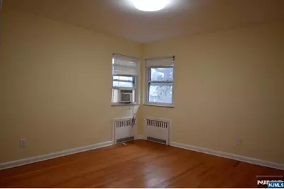 356 Slocum Way, Fort Lee, NJ 07024 - Photo 11
