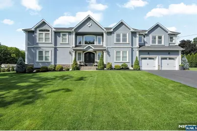 42 Saratoga Drive, Oakland, NJ 07436 - Photo 1