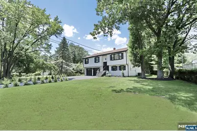 415 Goffle Road, Wyckoff Township, NJ 07481 - Photo 3