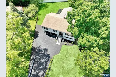 415 Goffle Road, Wyckoff Township, NJ 07481 - Photo 5