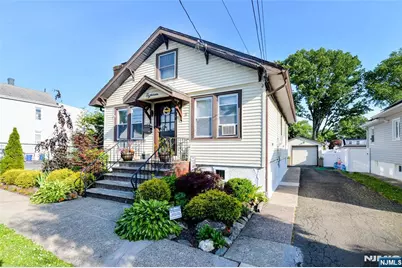 18 Parker Avenue, Hawthorne, NJ 07506 - Photo 1