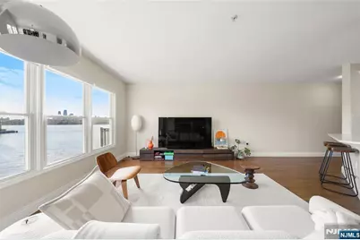 250 The Promenade, Edgewater, NJ 07020 - Photo 7