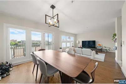 250 The Promenade, Edgewater, NJ 07020 - Photo 5