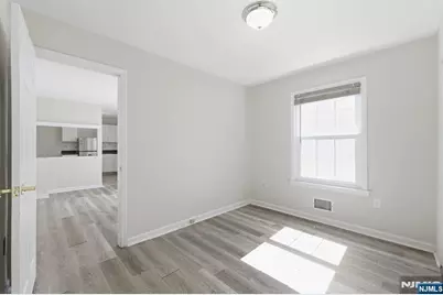 81 Hudson Avenue, Ridgefield Park, NJ 07660 - Photo 27