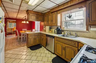 26 N Wardell Rd, Livingston, NJ 07039 - Photo 5