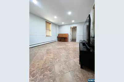 80 Ray Street, Garfield, NJ 07026 - Photo 7