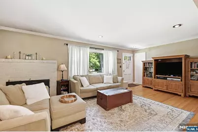 36 Calumet Avenue, Oakland, NJ 07436 - Photo 5