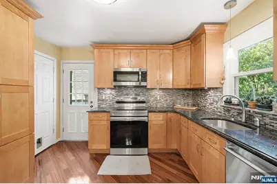 36 Calumet Avenue, Oakland, NJ 07436 - Photo 11