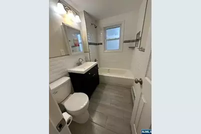 83 Macarthur Avenue 1st. Floor #1st. floor, Lodi, NJ 07644 - Photo 5