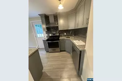 83 Macarthur Avenue 1st. Floor #1st. floor, Lodi, NJ 07644 - Photo 3