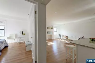 22 Engle Street R17 #R17, Englewood, NJ 07631 - Photo 17