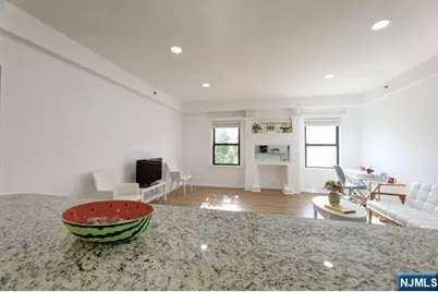 22 Engle Street R17 #R17, Englewood, NJ 07631 - Photo 29