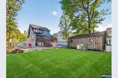 1134 Julia Street, Teaneck Township, NJ 07666 - Photo 25