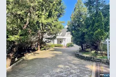 9 Saddle River Road, Saddle River, NJ 07458 - Photo 3