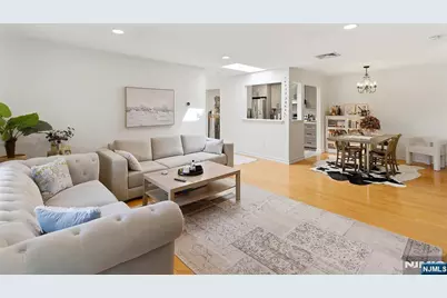 28 Garden Place 163 #163, Edgewater, NJ 07020 - Photo 7