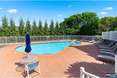 28 Garden Place 163 #163, Edgewater, NJ 07020 - Photo 17