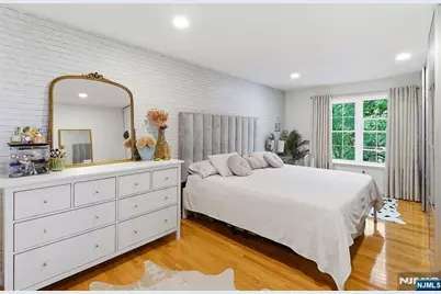 28 Garden Place 163 #163, Edgewater, NJ 07020 - Photo 11
