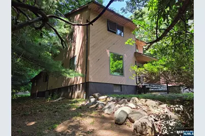 724 Tall Oaks Court, Franklin Lakes, NJ 07417 - Photo 3